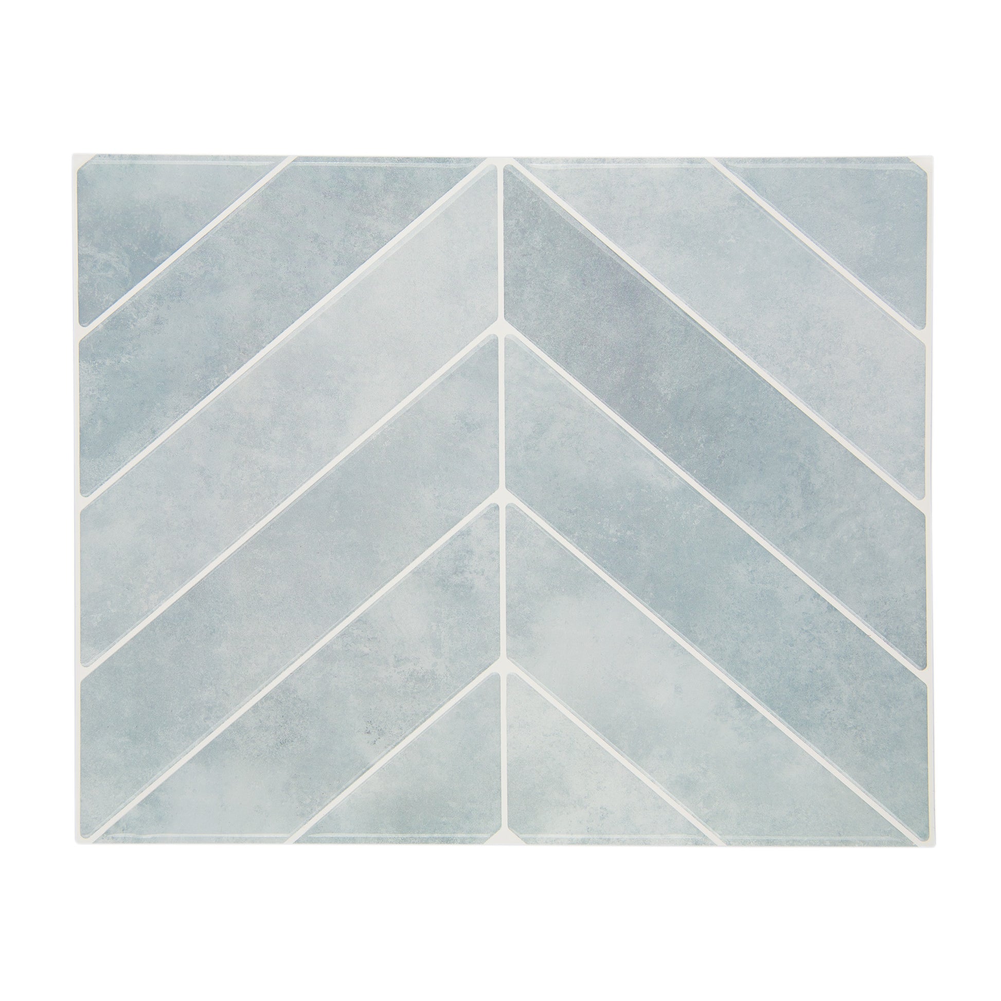 Peel and stick flise i sart blå farve og chevron mønster.