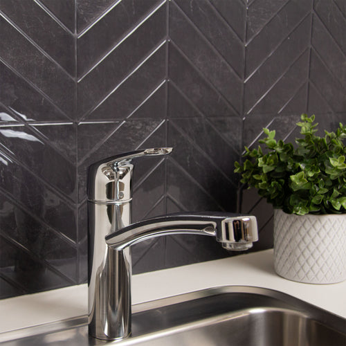 Obsidian peel and stick flise bag sølv håndvask