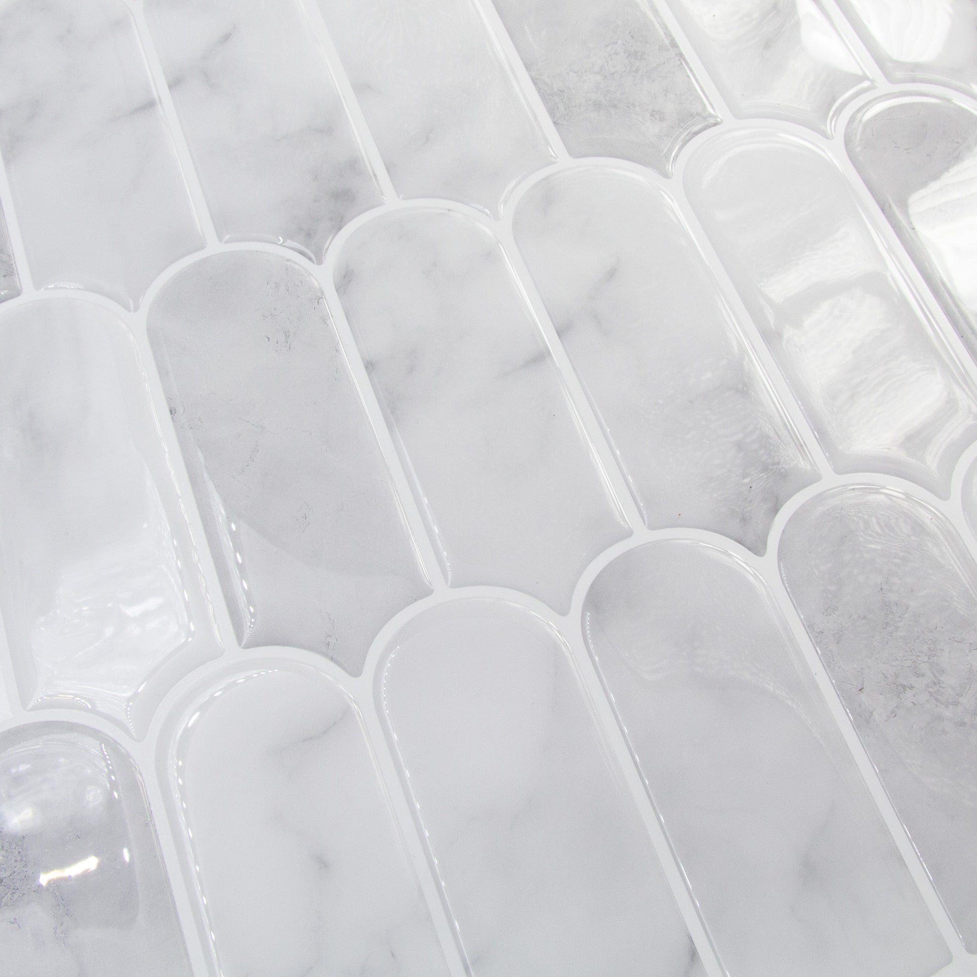 Grå marmorlignende fliseklistermærke (lunar) - skrå vinkel - stickoramic