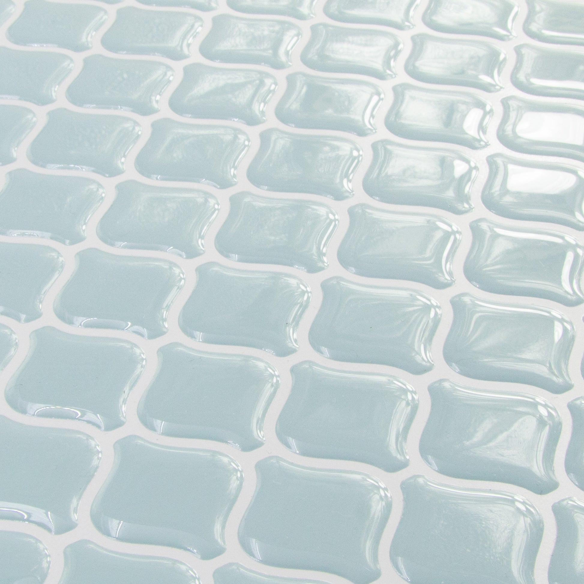 Turkisblå peel and stick flise (Blue Pearl) skrå vinkel - Stickoramic